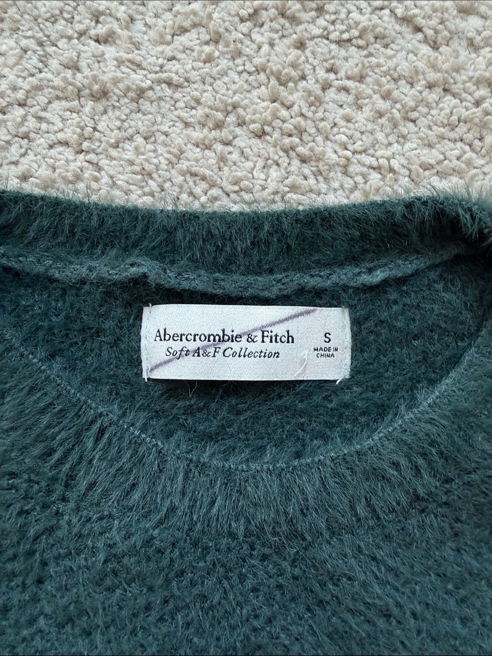 Abercrombie & Fitch Dark Green Puff Sleeve Crewneck Sweater - Picture 2 of 2